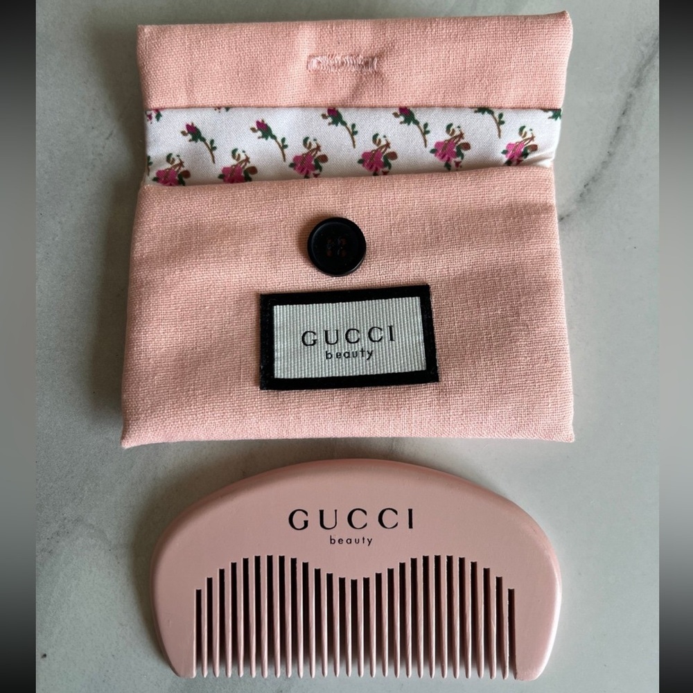 Gucci Beauty Pink Hair Comb with Travel Pouch Floral NEW